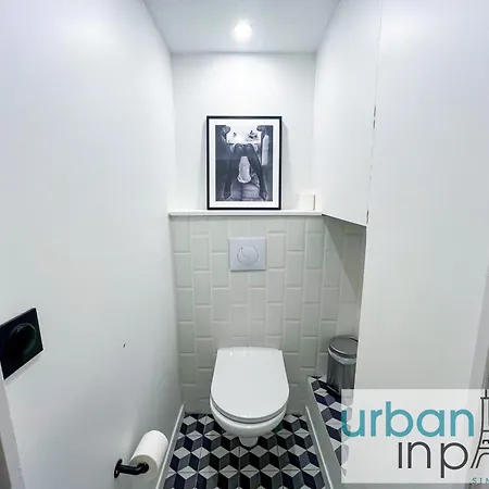 Urban Flat 194 - Spacious 3 Bedroom Montmartre Paris Exterior photo